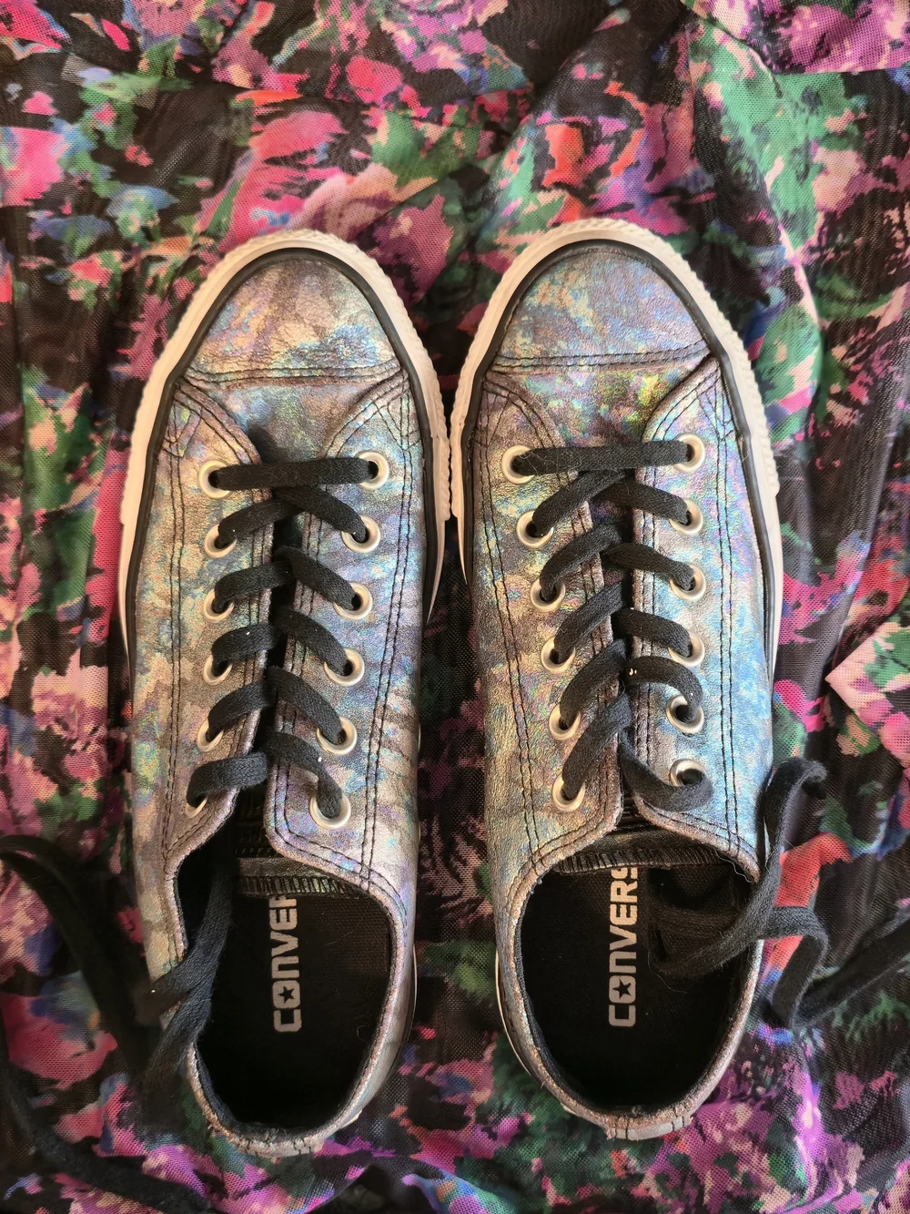Converse Chuck Taylor All Star Ox low-top leather Sneaker; Used, Womens 7.5